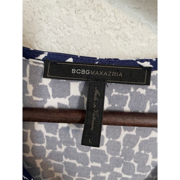 BCBGMAXAZRIA Women’s Large Blue White Print V-Neck Tie Waist Dress Stretch Wrap - Picture 7 of 8